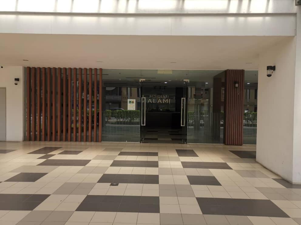 Enarahomes Shah Alam Exterior photo
